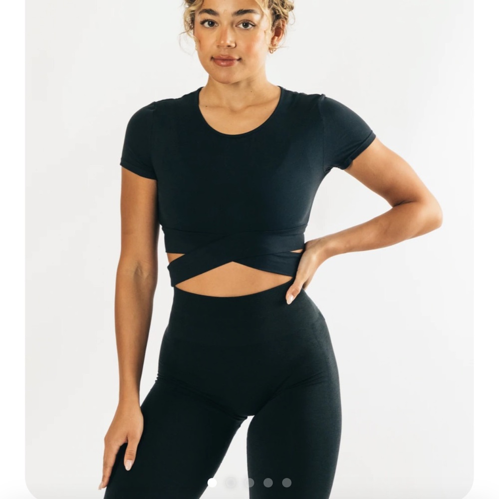 Alphalete Tie Crop